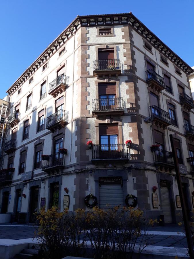 Plaza Catedral Jaca Leilighet Eksteriør bilde